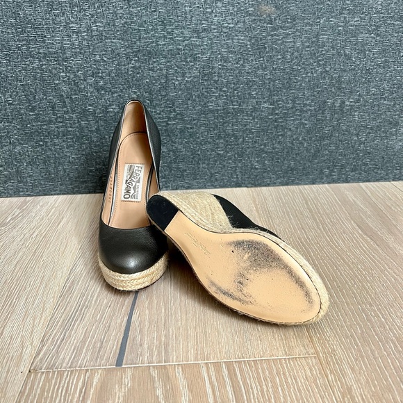 Salvatore Ferragamo Gunmetal colored Wedges in size 6 - Picture 8 of 11